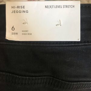 Black American Eagle jeans. Size 6.